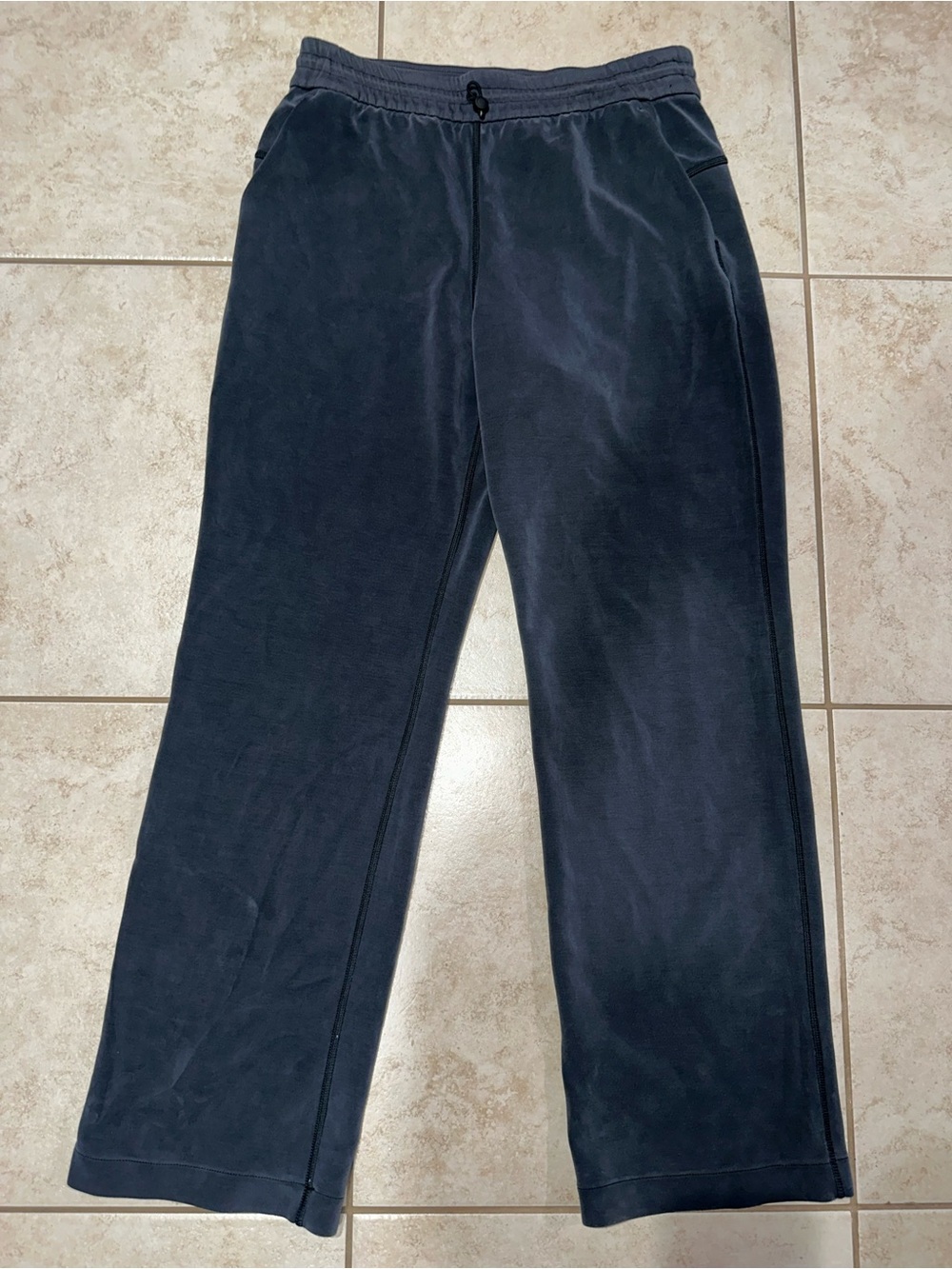 Lululemon Softstreme Black Wide Leg Pants Size 8 Buttery Soft Lounge Yoga